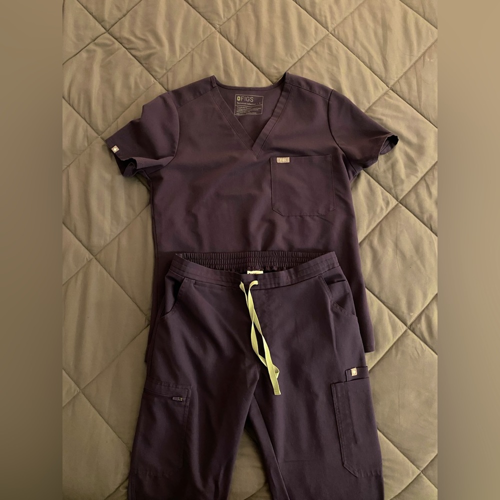 Figs scrub set